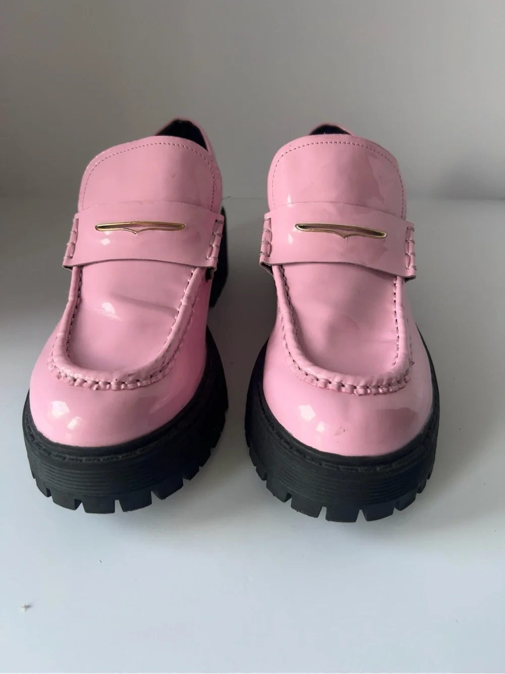 Steve Madden Malvern Bubblegum Pink Patent Lug Sole Loafers | Women’s Size 9